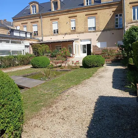 Cosy à Avec Jardin Clôturé De 22 M² *