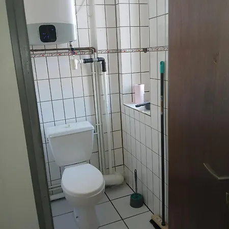 Studio Cosy A Sedan Avec Jardin Cloture De 22 M² * Sedan