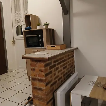 Studio Cosy A Sedan Avec Jardin Cloture De 22 M² * Sedan