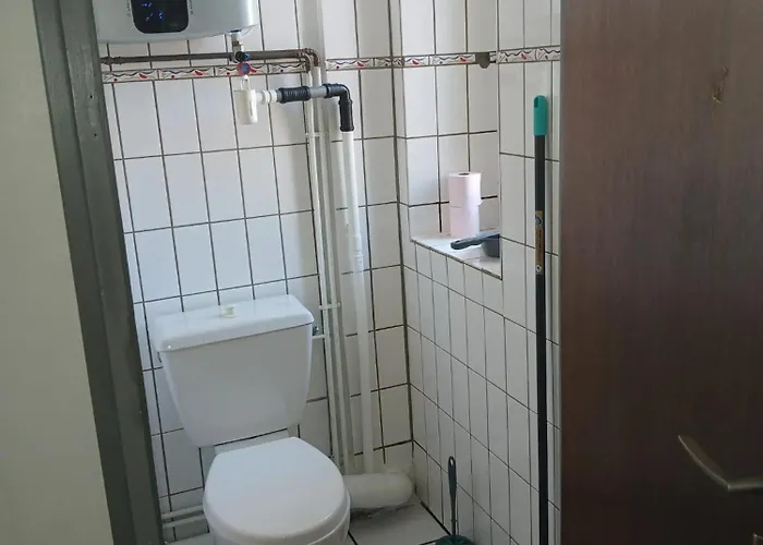 Studio Cosy A Sedan Avec Jardin Cloture De 22 M² * Sedan