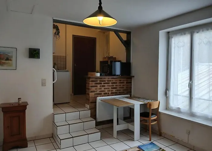 Lägenhet Studio Cosy A Sedan Avec Jardin Cloture De 22 M²